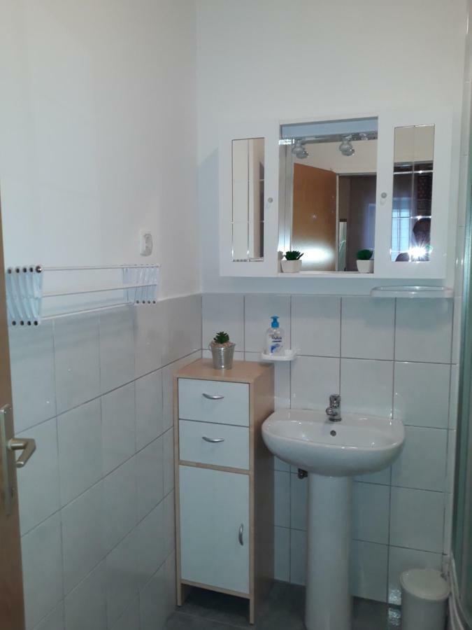 Studio Apartman & Rooms No1 Zára Kültér fotó